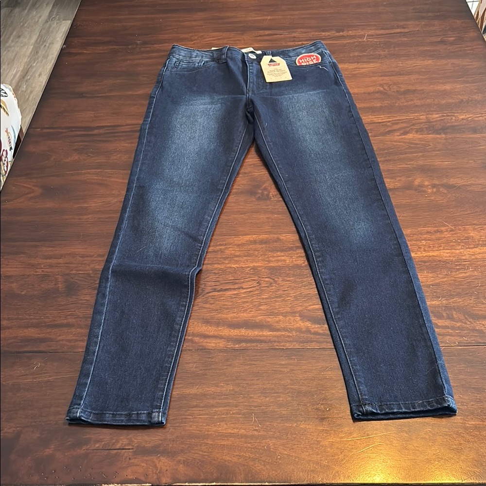 Levi’s high Rise Supper Skinny reg 14 Girls New - Picture 1 of 8